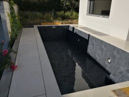 Poolumrandung im XXL Format